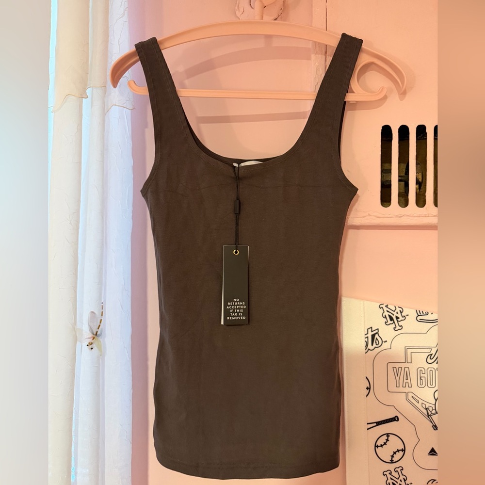 Classic Scoop Neck Tank Top - Brown